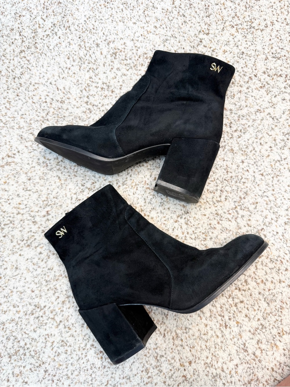 Stuart Weitzman Quinn Black Suede Block Heel Ankle Boots - Women's 7